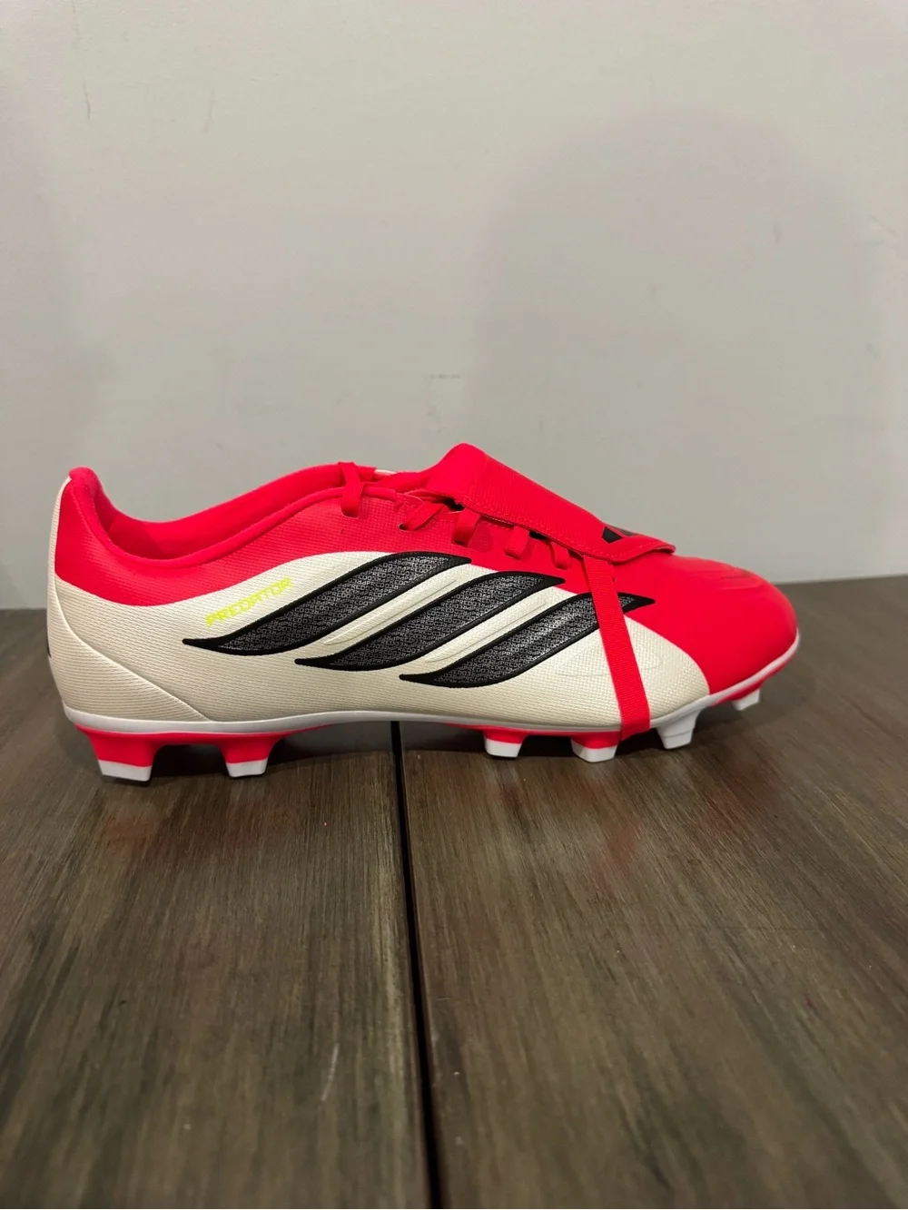 ADIDAS PREDATOR CLUB FT FG/MG MENS SOCCER CLEATS